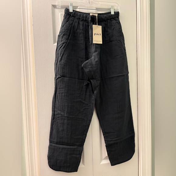 ✨NWT✨ PACT Organic Black Coastal Double Gauze Tapered Pull On Pant. - Picture 4 of 13